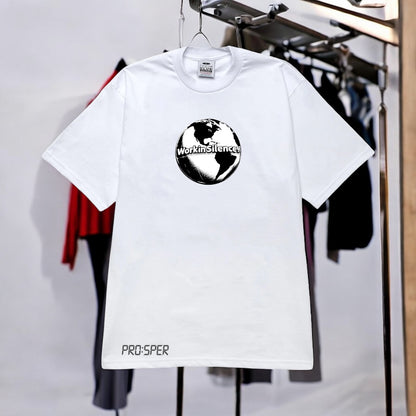 NEW: (World on my chest T)